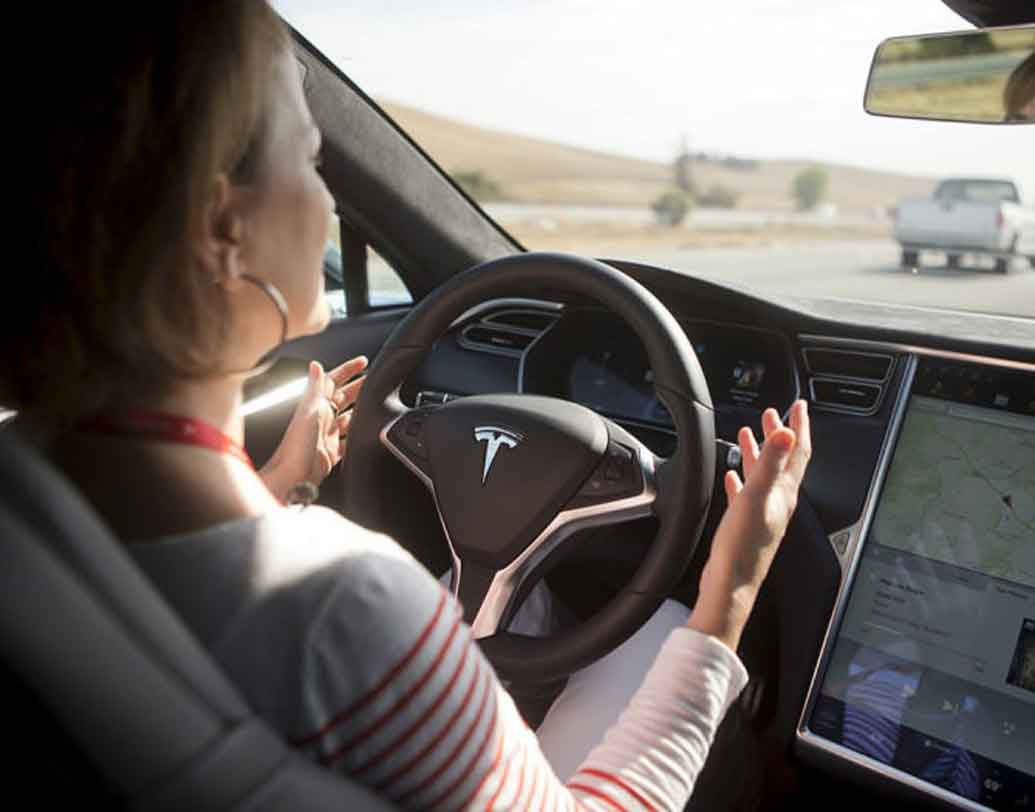 কেন বেশিরভাগ সময় আপনার সামনের গাড়িটি আস্তে চলে, আর পিছনের গাড়িটি দ্রুতগতিতে আপনাকে অতিক্রম করে যায়?