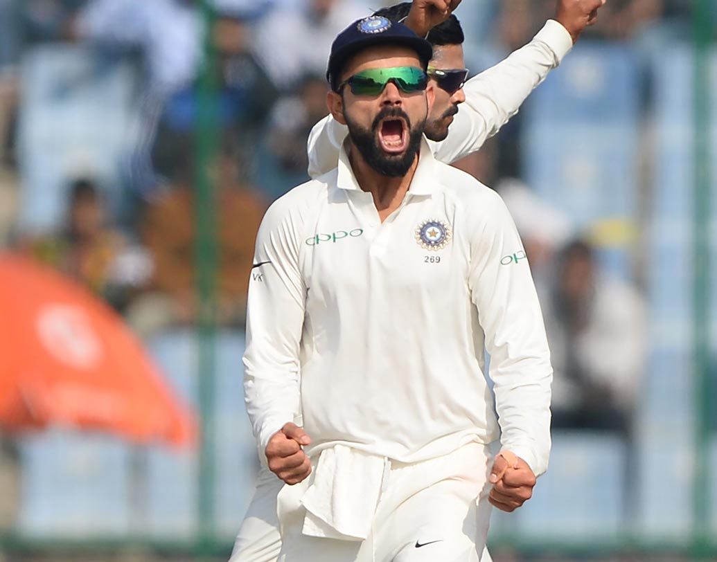 ভারতীয় ক্রিকেটারদের মধ্যে আয়ের নিরিখে এক নম্বরে তো বটেই, সারা বিশ্বের ক্রিকেটারদের মধ্যেও কোহালির আয় সবচেয়ে বেশি।