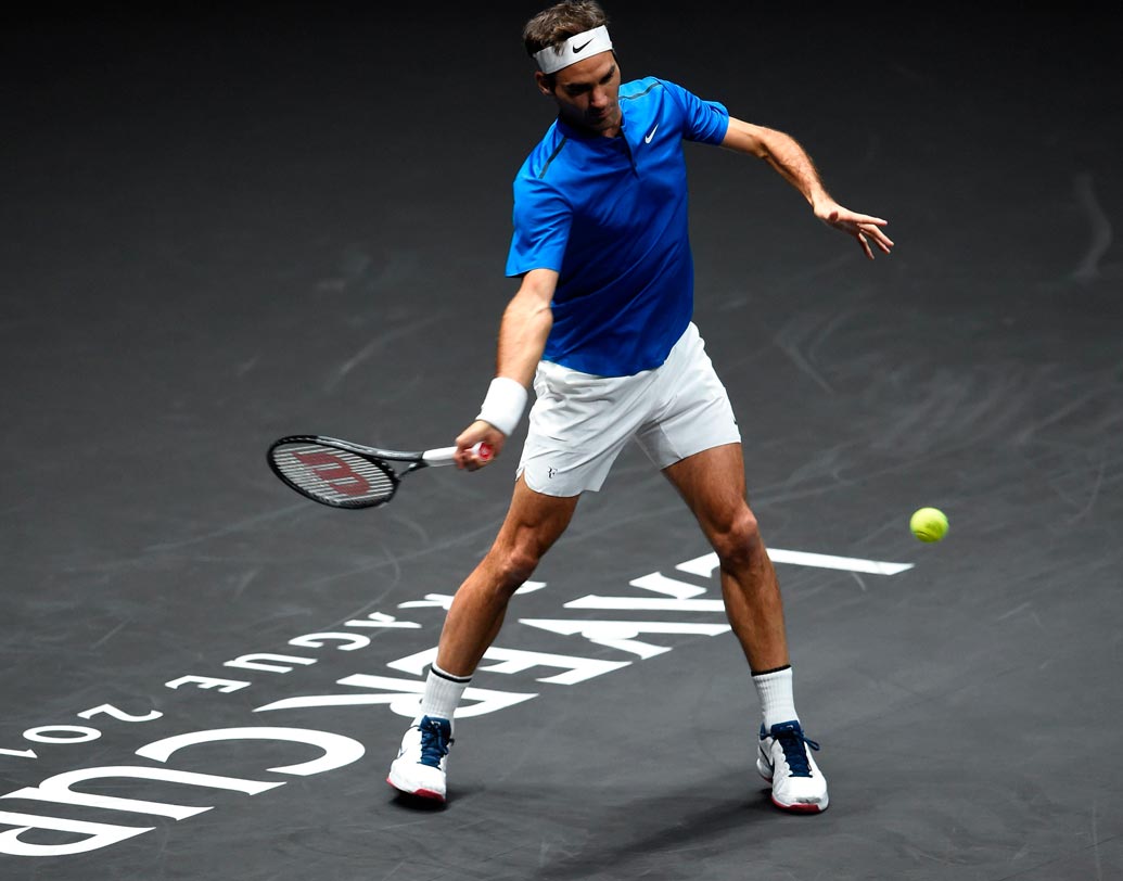 রজার ফেডেরার: তালিকার চতুর্থ স্থানে আছেন রজার ফেডেরার। ফেডেরারের আয় ভারতীয় মুদ্রায় ৪০৭.৭৯ কোটি টাকা।(৬৪মিলিয়ন মার্কিন ডলার)।