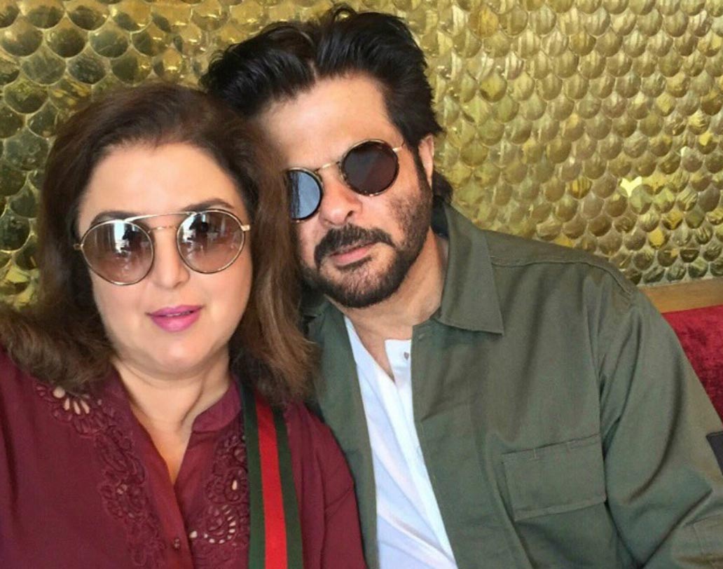 বলিউড পরিচালক ফারহা খান তাঁর ও অনিল কপূরের এই ছবি টুইট করে লিখেছেন, ‘…তুমি হীরের টুকরো… যা ভাঙে না ও সব সময় চকচক করে…।’