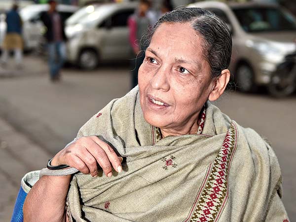 Old lady gets bag her lost bag after two and a half months