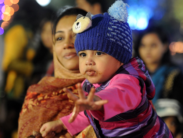 Kolkata experiences coldest temperature during festive season