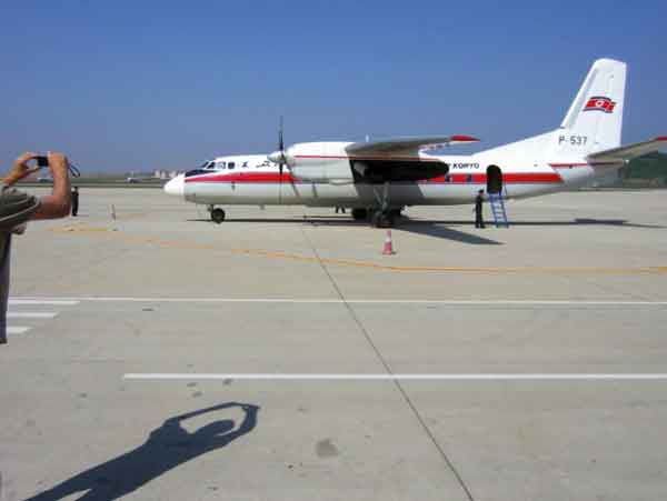 Bangalore Hindustan Aeronautics Limited will make small passenger-plane