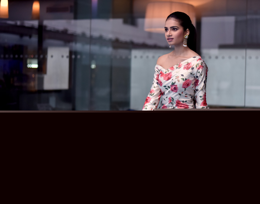 কিছুটা সময় না হয় নিজের জন্যই থাক। আসলে অন্যদের ভালবাসার পাশাপাশি নিজেকে ভাল রাখাও সমান ভাবে জরুরি।