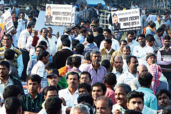 Thousands gathered on condolence meeting of Abdul Mannan Hossain