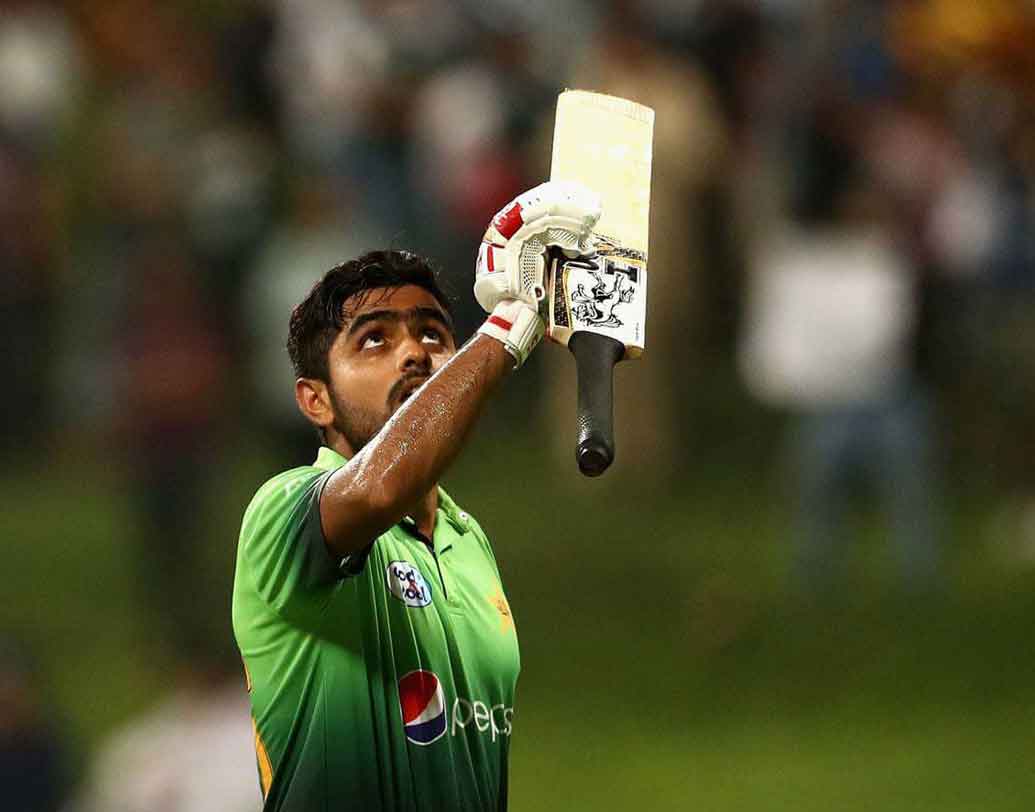 বাবর আজম: পাকিস্তানের এই প্রতিভাবান ব্যাটসম্যানকে আমরা রাখলাম ছ’নম্বরে। চলতি বছর ৪টি শতরান রয়েছে বাবরের। গড় ৬৭.০৮।