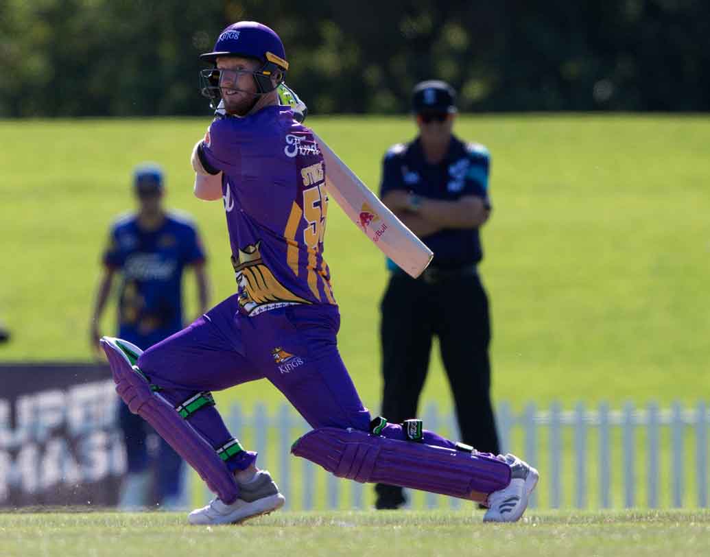 বেন স্টোকস: সাত নম্বরে ইংল্যান্ডের বিতর্কিত অল রাউন্ডার বেন। সাকিব, ম্যাথুজরা থাকলেও ব্যাটে-বলে ভরসা দিতে আমরা দলে রাখলাম স্টোকসকেই।