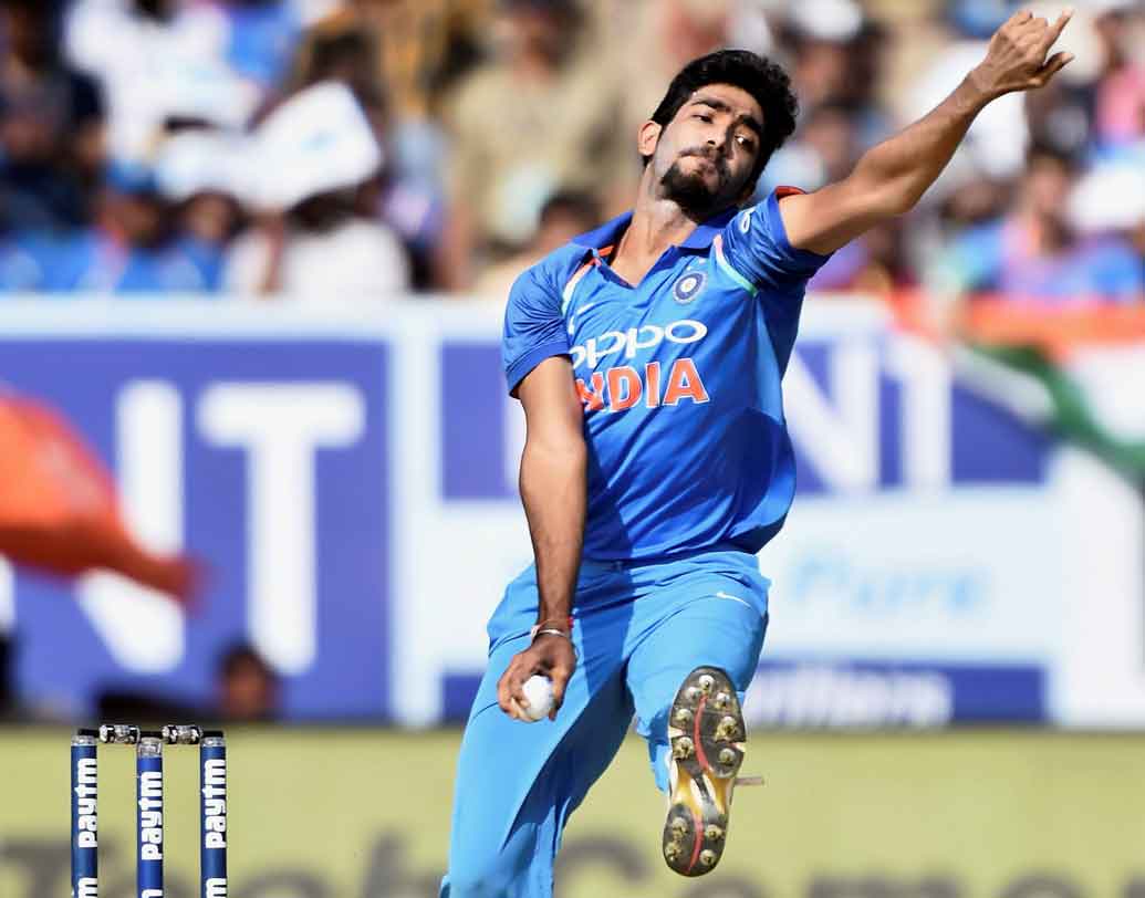 জসপ্রিত বুমরা: শেষ কয়েকটি সিরিজে ভারতের জয়ের অন্যতম কারিগর ছিলেন এই পেসার। পেস ব্যাটারির দায়িত্বে থাকছেন তিনিও।