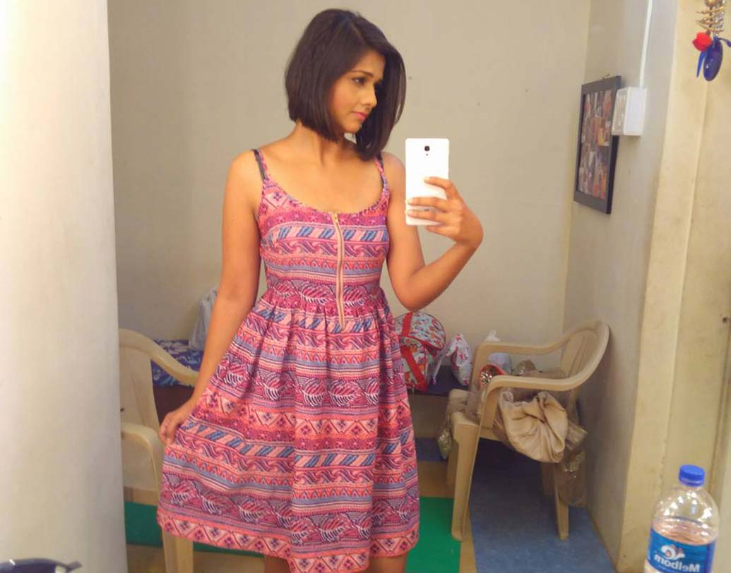 দলজিত কউর ভানোট: টিভি শো ‘ইস প্যার কো ক্যায়া নাম দু’-র অঞ্জলি ঝা হিসেবেই দলজিতের সর্বাধিক পরিচিতি। জানেন কি, এই সুন্দরী অভিনেত্রী ২০০৪ সালে ‘মিস পুণে’ খেতাব জিতেছিলেন? তা ছাড়াও ‘মিস নেভি’, ‘মিস মুম্বই’ এবং ‘মিস মহারাষ্ট্র কুইন’-সহ আরও এক গুচ্ছ সুন্দরী প্রতিযোগিতার ফাইনালিস্ট ছিলেন দলজিত।