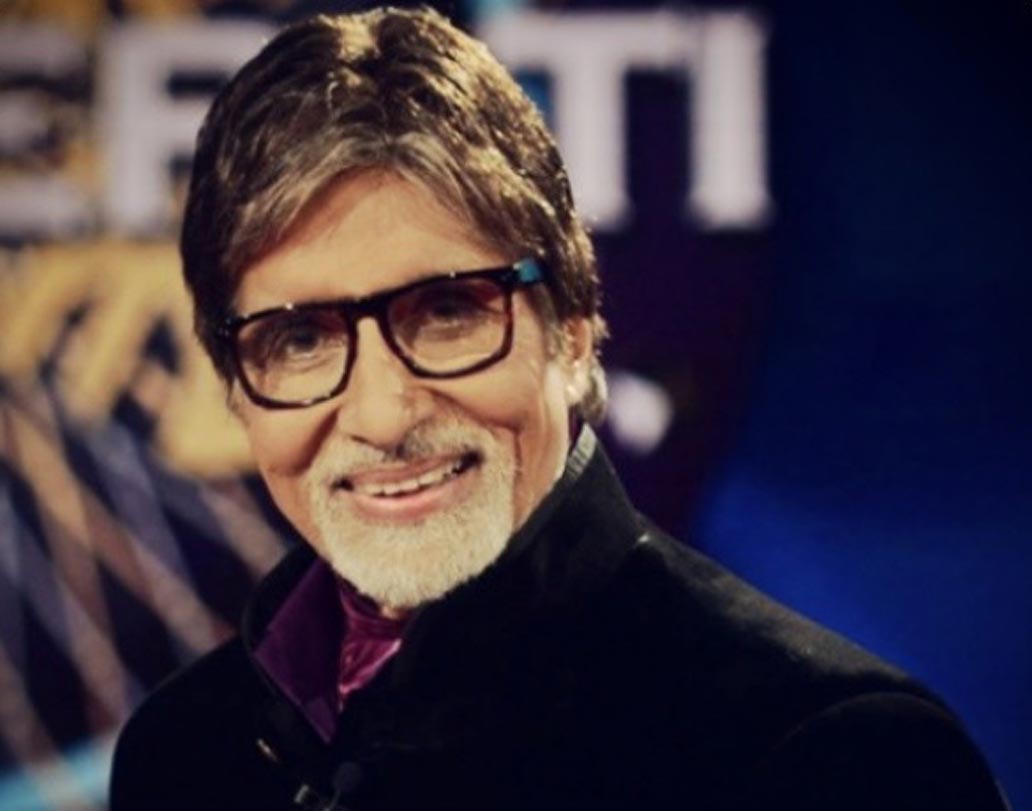 ফোর্বসের তালিকার পরের নাম অমিতাভ বচ্চনের। ৭৪ বছরের অভিনেতার এ বছরের রোজগার শুধু বলিউড থেকেই নয়, ভাল আয় হয়েছে টেলিভিশনের গেম শো থেকেও। অমিতাভের মোট আয় হয়েছে প্রায় ৫৮ কোটি টাকা।