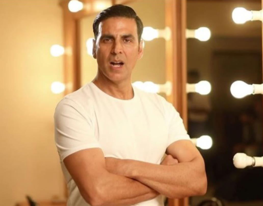 ফোর্বসের তালিকায় এর পর রয়েছেন অক্ষয় কুমার। বলিউডের ছবি এবং এনডোর্সমেন্ট থেকে অক্ষয়ের ২০১৭-র রোজগার প্রায় ২২৮ কোটি টাকা।