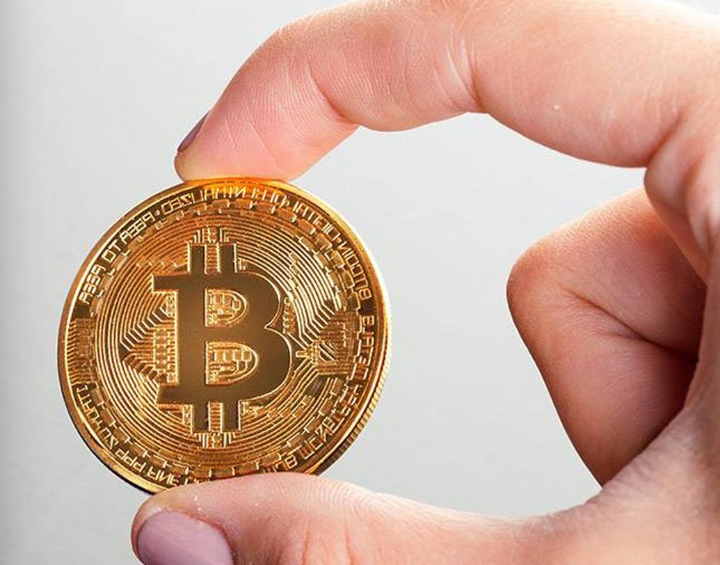 ডেস্কটপ বা মোবাইল ফোনে এটি ডাউনলোড করার পর নিজের প্রোফাইল ‘সেট আপ’ করতে হবে আপনাকে। ২৪টি অক্ষরের দু’টি পাসওয়ার্ড চাওয়া হবে।