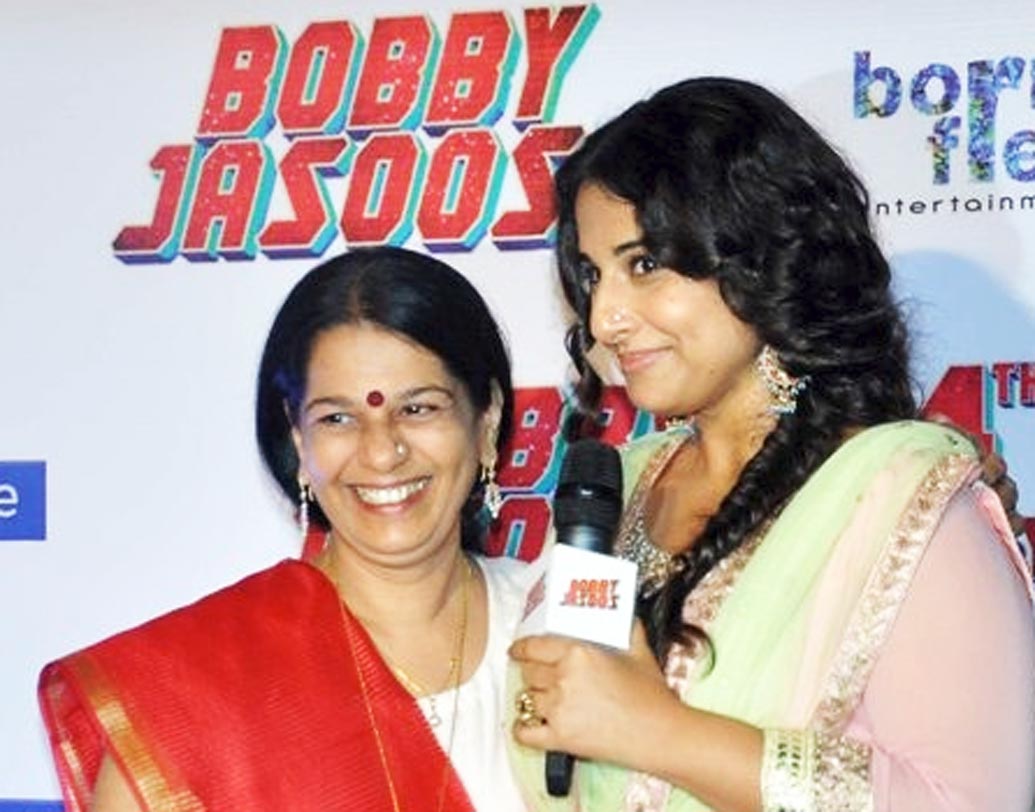 এই মুহূর্তে রজনী দেশব্যাপী বহু মহিলারই অনুপ্রেরণা। রজনী পণ্ডিতের জীবন নিয়ে বলিউডে ছবিও তৈরি হয়েছে।‘ববি জাসুস’ নামে সেই ফিল্মে বিদ্যা বালনকে দেখা গিয়েছিল রজনীর চরিত্রে।