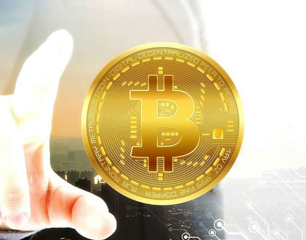 আরবিআই অবশ্য সরকারি ভাবে একটি ক্রিপ্টোকারেন্সি বাজারে আনার চেষ্টা চালাচ্ছে। এ জন্য একটি কমিটিও গঠন করা হয়েছে।