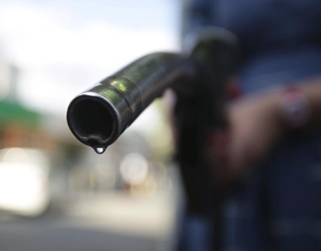 বিয়ার থেকে পেট্রোলের বিকল্প জ্বালানি তৈরি করেছেন ব্রিস্টল বিশ্ববিদ্যালয়ের গবেষকেরা।