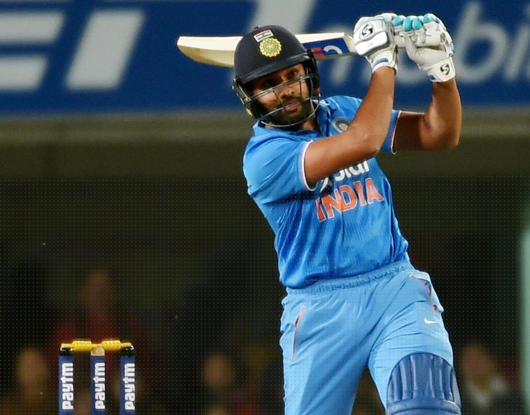 রোহিত শর্মা: অধিনায়কত্বের পাশাপাশি ব্যাট হাতেও রোহিতের পরাফরম্যান্সের দিকে নজর থাকবে ভারতীয় টিম ম্যানেজমেন্টের।