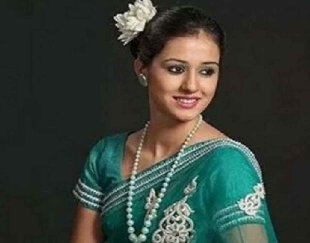 এই বিজ্ঞাপনী ছবি দিয়েই গ্ল্যামার দুনিয়ায় পা।