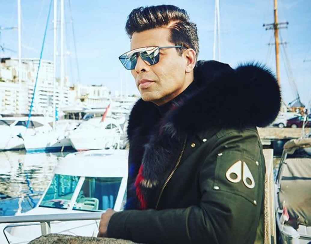 কর্ণ জোহর:
ইন্ডাস্ট্রিতে অনুষ্কার দ্বিতীয় ঘনিষ্ট বন্ধু বলতেই নাম উঠে আসবে কর্ণের। সম্প্রতি ‘অ্যায় দিল হ্যায় মুশকিল’ ছবির শুটিংয়ের সময় সেই সম্পর্ক আরও গাঢ় হয়। এক সময় নাকি আদিত্য চোপড়াকে ‘রব দে বনা দি জোড়ি’র শুটিং শুরুর আগে অনুষ্কাকে লঞ্চ না করার পরামর্শ দিয়েছিলেন কেজো। অনুষ্কার লুকস নাকি সে সময় একেবারেই ভাল লাগেনি কর্ণের। কিন্তু এখন সে সব দিন অতীত। তাই কর্ণকে এখন শুধু ইতালির জমকালো ‘বিয়েবাড়িতে’ দেখার অপেক্ষায় থাকুন।