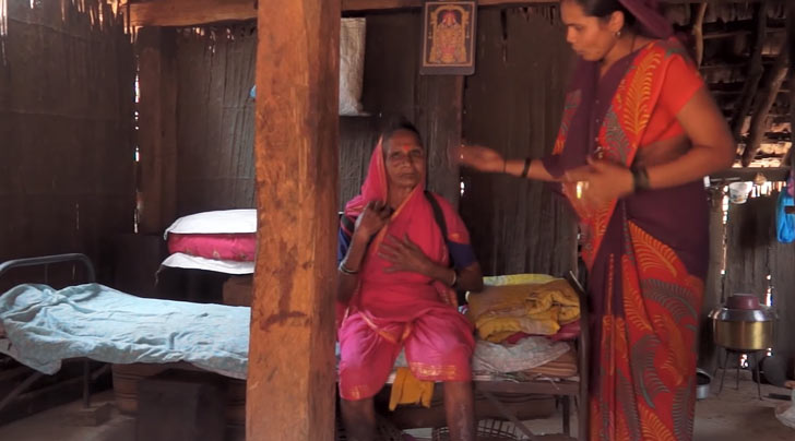 মতিরাম দালাল চ্যারিটেবল ট্রাস্টের সাহায্যে নির্মিত হয়েছে এই স্কুলটি।<br> দিলীপ দালাল, মতিরাম দালাল চ্যারিটেবল ট্রাস্ট-এর প্রতিষ্ঠাতা বলেছেন, ‘‘ঠাকুমাদেরকে বইয়ের ব্যাগ নিয়ে পড়তে আসতে দেখে আমার নিজেকে গর্বিত মনে হয়।’’