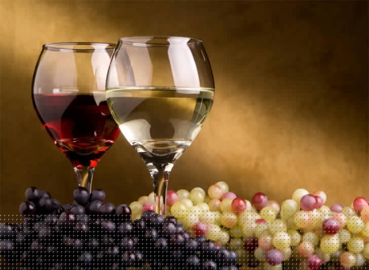 ওয়াইন: নন-অ্যালকোহলিক রেড ও হোয়াইট ওয়াইন ব্রেস্ট টিস্যুর গঠনে সাহায্য করে।<br> স্তনের স্ট্রেচ মার্কস রুখতেও উপকারি ওয়াইন।