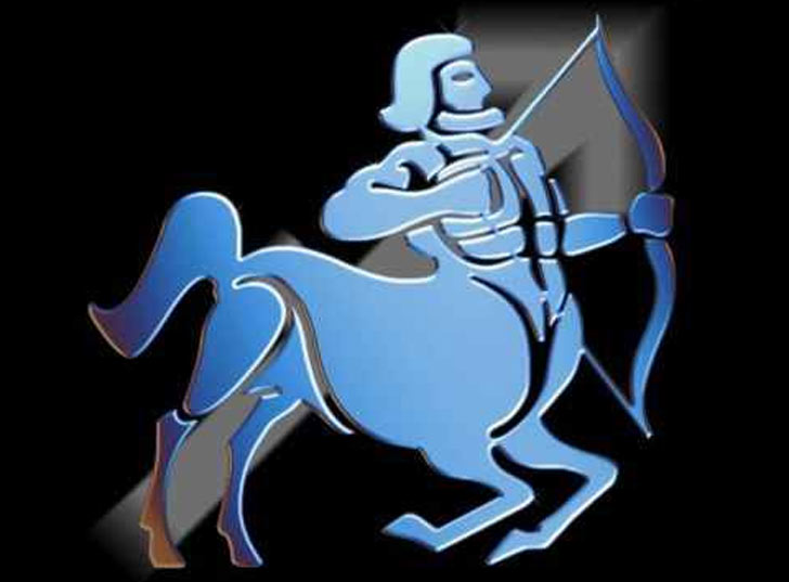 ধনুঃ প্রেমিক বা প্রেমিকা ধনু রাশির হলে তাঁদের সফরে নিয়ে যেতে পারেন। সঙ্গে দিন তাঁর পছন্দের চকোলেট বা কেক।<br> হাসির কোনও সিনেমা দেখার পরিকল্পনা করা যেতে পারে।