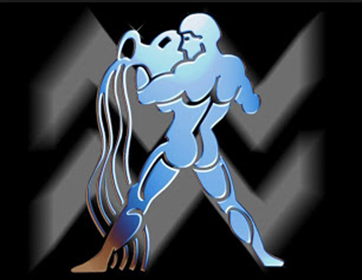 কুম্ভঃ কিছু সাধারণ কিন্তু আন্তরিক উপহার দিন। বাড়িতেই বানিয়ে ফেলুন তাঁর পছন্দের কিছু রান্না।<br> একসঙ্গে কয়েকজন বন্ধুদের জড়ো করে খাওয়া দাওয়ার অনুষ্ঠানও করতে পারেন। সব শেষে রাতে দিন ছোট কোনও উপহার।