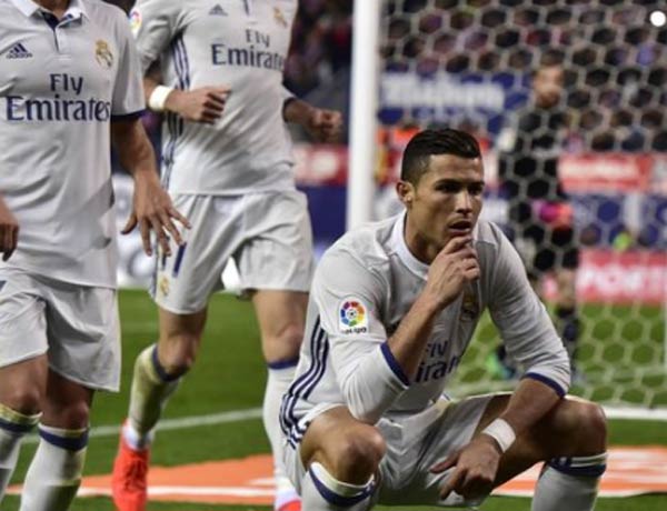 Real Madrid worried with Cristiano Ronaldo's injury ahead of Champions League match