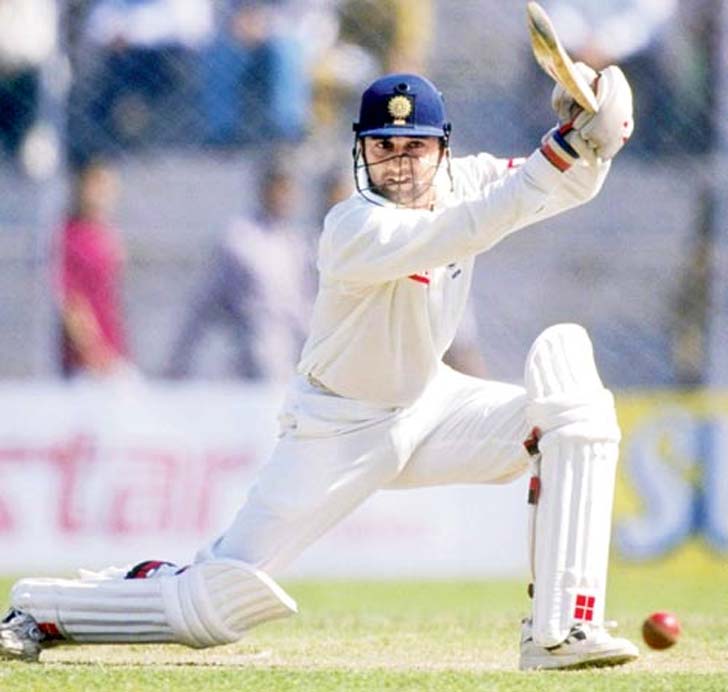 অক্টোবর, ১৯৯৬- দিল্লির ফিরোজ শাহ কোটলাতে একটি মাত্র টেস্ট খেলা হয়েছিল অস্ট্রেলিয়ার বিরুদ্ধে। প্রায় ১৫ বছর পর অস্ট্রেলিয়ার বিরুদ্ধে জয় দেখে সচিন তেন্ডুলকরের টিম। উইকেটকিপার নয়ন মোঙ্গিয়ার দুর্দান্ত ১৫৩ রানের ইনিংসে ৭ উইকেটে টেস্ট জিতে নেয় ভারত।