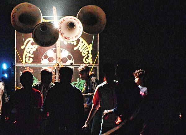 Noise Pollution, Mike playing loud