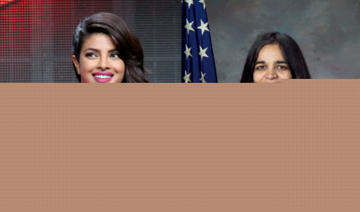 কল্পনা চাওলা: এর আগে ২০১৪-য় বক্সার মেরি কমের ভূমিকায় অভিনয় করেছিলেন প্রিয়ঙ্কা চোপড়া। ফের আর একটি বায়োপিকে<br>
অভিনয় করছেন তিনি। ভারতীয় মহাকাশচারী কল্পনা চাওলাকে নিয়ে বায়োপিক তৈরি হবে। সেখানে নাম ভূমিকায় থাকছেন প্রিয়ঙ্কা চোপড়া।