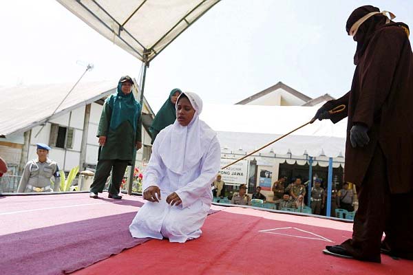 26 lashes as punishment for having sex outside marriage! dgtl