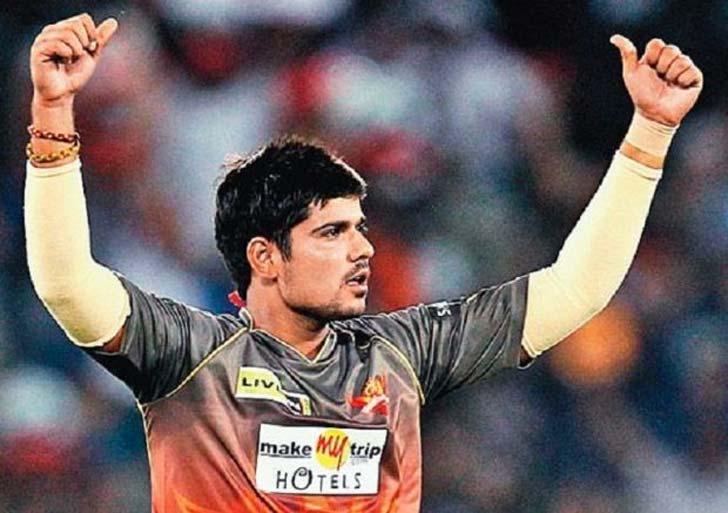 কর্ণ শর্মা- মুম্বই ইন্ডিয়ান্স- ৩.২ কোটি