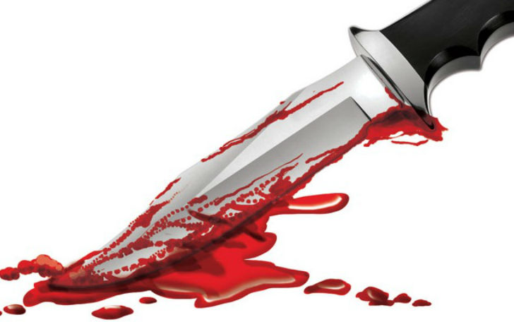 ধারণা: ছুরি বা ধারালো কিছু শরীরে ঢুকে গেলে তৎক্ষণাৎ তা বের করে নেওয়া উচিত। <br> 
সত্যি: অস্ত্রটি শরীর থেকে বের করে নিলে রক্তক্ষরণ আরও বেড়ে যায়। তাই চিকিৎসকের কাছে নিয়ে যাওয়ার আগে <br> কখনই তা শরীর থেকে বলপূর্বক বের করা উচিত নয়।