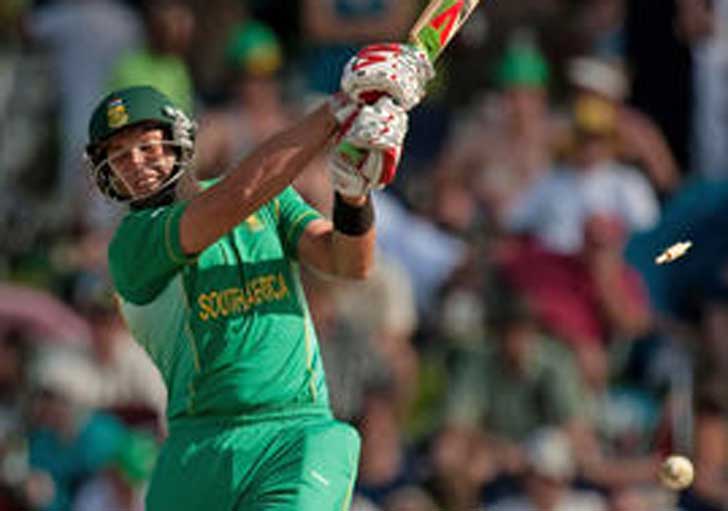 তালিকায় থাকা দ্বিতীয় দক্ষিণ আফ্রিকান জাক কালিস ২৪২ ইনিংসে এই রেকর্ড করে রয়েছেন ৬ নম্বরে।