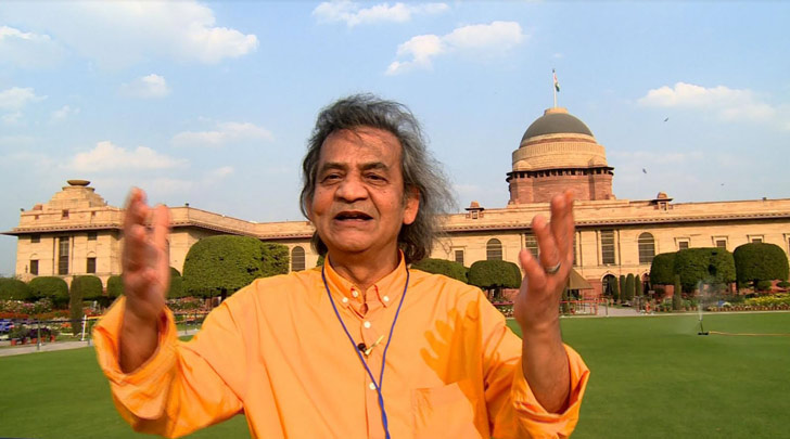 কিন্তু শিল্পসত্ত্বাকে কখনও ন্যুব্জ হতে দেননি। সত্তরের দশকে বাংলাদেশে যে বিমূর্ত চিত্রকলার যুগের সূচনা হয়েছিল তাঁর স্রোতে গা না ভাসিয়ে নিজস্ব স্বকীয় শৈলীতে ভাস্বর হয়ে উঠেছিলেন শাহাবুদ্দিন আহমেদ।