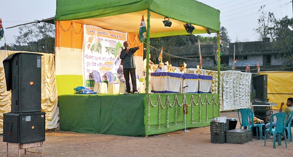 TMC is accused for arranging meeting with sound box in the season of examination