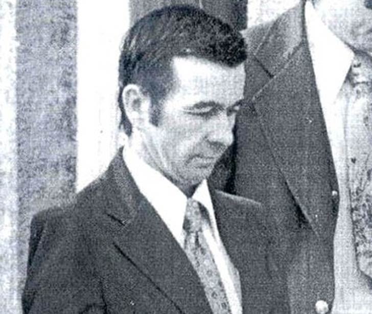 ডোনাল্ড হেনরি গ্যাসকিনস: ১৯৬৯ থেকে ১৯৭৫ এর মধ্যে শ’খানেক খুন করেছেন ডোনাল্ড। ১৯৭৫ সালে তাঁকে গ্রেফতার করে পুলিশ। জেলে গিয়েও একজনকে খুন করেছিলেন হেনরি।