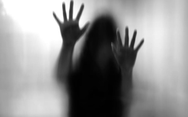 Girl commits suicide for forcing lesbian relationship with roommates dgtl