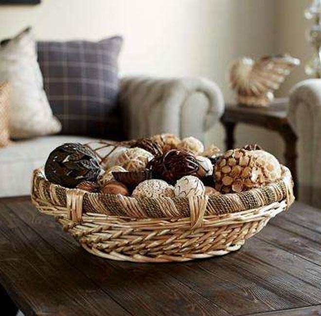 ছিমছাম বাঁশের ট্রে দিতে পারেন প্রিয় মানুষকে। ১০০ টাকা বাজেট রাখলেই কিনতে পারবেন।