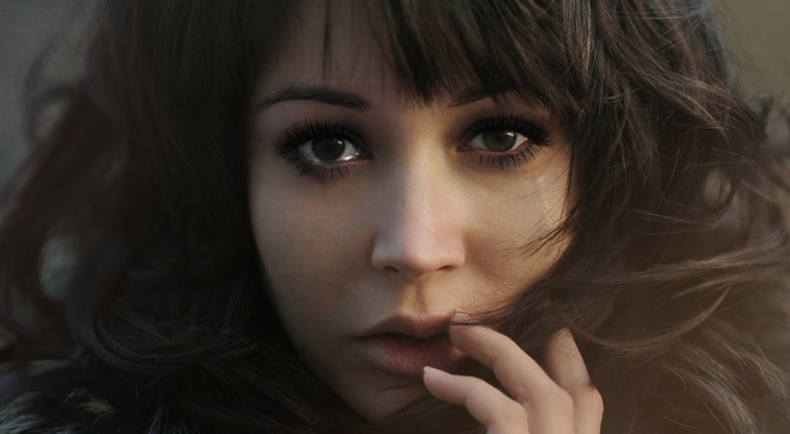 সারা বছরে গড়ে ৩০-৬৪ বার কাঁদেন এক জন মহিলা। ছেলেরা কাঁদেন ৬-১৭ বার।