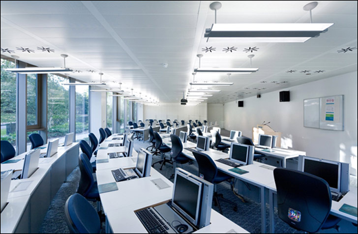 টেকনিক্যাল প্রোগ্রাম ম্যানেজার: বছরে মিলতে পারে গড়ে ১ লক্ষ ২৯ হাজার <br>মার্কিন ডলার বেতন। কাজের সুযোগও রয়েছে প্রচুর। <br>তবে হ্যাঁ, জানতে হবে এজাইল মেথডোলজিস, সফটওয়্যার প্রোজেক্ট ম্যানেজমেন্ট এবং স্কার্ম।