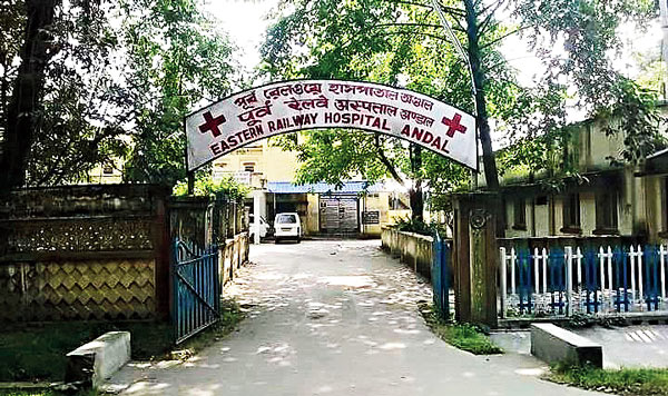 Doctors are irregular in this Rail Hospital
