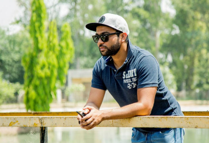 আলি আব্বাস জাফর: <br> 
প্রথম দু’টো ছবি হিট হয়েছিল। কিন্তু শেষ ছবিতে বক্স অফিস কাঁপিয়ে দিয়েছেন জাফর। ‘মেরে ব্রাদার কি দুলহান’ ও ‘গুন্ডে’ <br> ব্লকবাস্টার না হলেও হিট ছিল। সর্বশেষ ‘সুলতান’ দিয়ে ওস্তাদের মারটা শেষ রাতে ভালই মেরেছেন আলি আব্বাস।