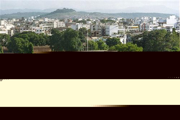 হায়দরাবাদের পরই যে শহরের নাম উঠে এসেছে, সেটি হল পুণে। বাসযোগ্য শহরের তালিকায় বিশ্বে ১৪৫তম স্থানে রয়েছে এই শহর।