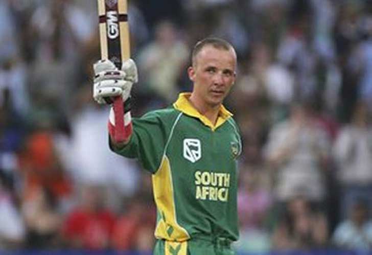 বোয়েটা ডিপেনার: ১৯৯৯ থেকে ২০০৭ পর্যন্ত দক্ষিণ আফ্রিকার হয়ে একশোরও বেশি ম্যাচ খেলেছেন ডিপেনার। বহু দিন পর্যন্ত তিনিই ছিলেন দক্ষিণ আফ্রিকার নির্ভরযোগ্য ওপেনার। পরে খারাপ ফর্মের জন্য বাদ পড়েন। ২০০৮ সালে আন্তর্জাতিক ক্রিকেট থেকে অবসর নেন। দেশে নিজের ক্রিকেট অ্যাকাডেমি রয়েছে ডিপেনারের। ২০১২ পর্যন্ত প্রথম শ্রেণির ক্রিকেট খেলেছেন তিনি।