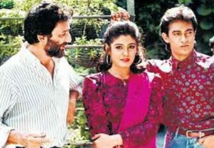 টাইম মেশিন: <br> 
শেখর কপূর, আমির খান, রেখা রবিনা টন্ডন এবং নাসিরুদ্দিন শাহ ছিল এই ছবিতে। ছবির বেশিরভাগ শুটিংও হয়ে গিয়েছিল। <br> কিন্তু আর্থিক সমস্যার কারণে মাঝপথেই বন্ধ হয়ে যায় ‘টাইম মেশিন’-এর কাজ।