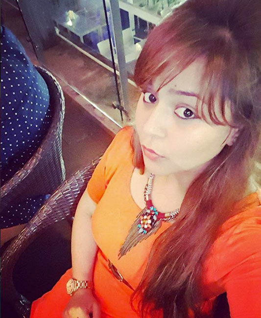 গিন্নি বর্তমানে জলন্ধরেই থাকেন।<br> কিন্তু বিয়ের পর কপিলের সঙ্গে মুম্বইয়ে থাকবেন বলে শোনা যাচ্ছে। <br>কপিলের প্রোডাকশন হাউজ কে ৯-এর কাজেও হাত লাগাবেন তিনি।