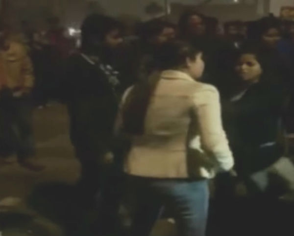 Lucknow girl thrashes molesters with police baton dgtl