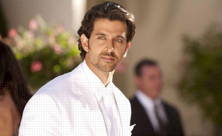 হৃতিক রোশন দিয়েছিলেন ২৫ কোটি টাকার মতো। তিন নম্বরে ছিলেন হৃতিক।