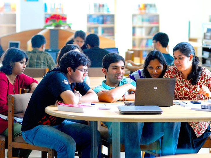 ভোকেশনাল ইউনিভার্সিটি, দিল্লি। 